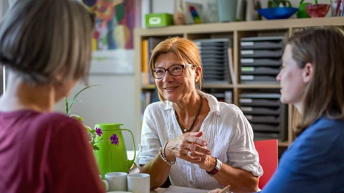 Angebote für fast alle Altersstufen und Lebenslagen von Beratung über Begleitung bis hin zur Betreuung