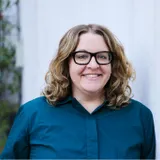 Dr. Julia Hagen